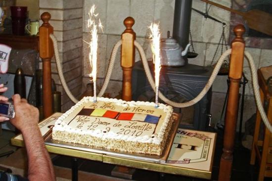 gateau en l'honneur de l'association