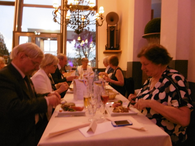 Soirée de l'amitié - au restaurant 