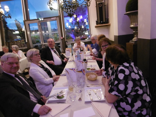 Soirée de l'amitié - au restaurant 